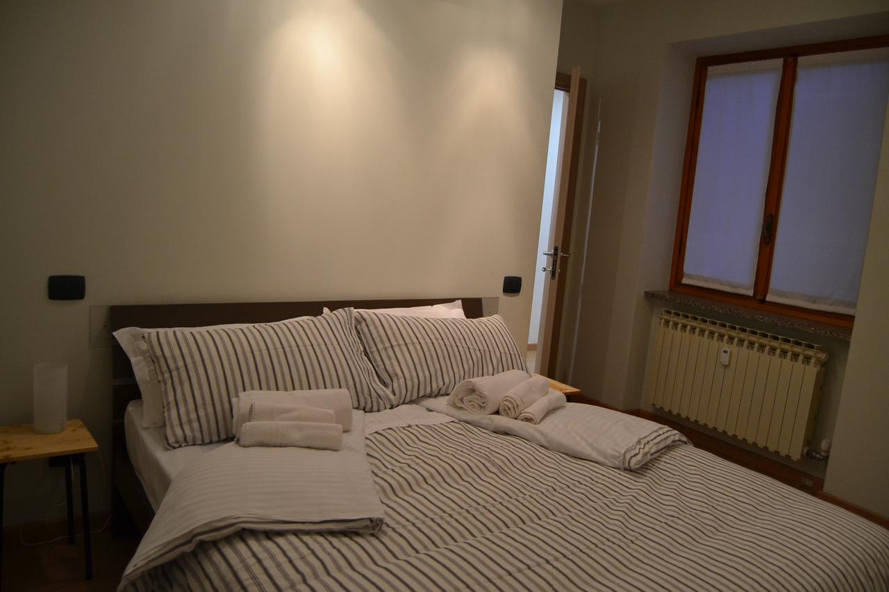 Your House In Langa Appartement Carrù Buitenkant foto